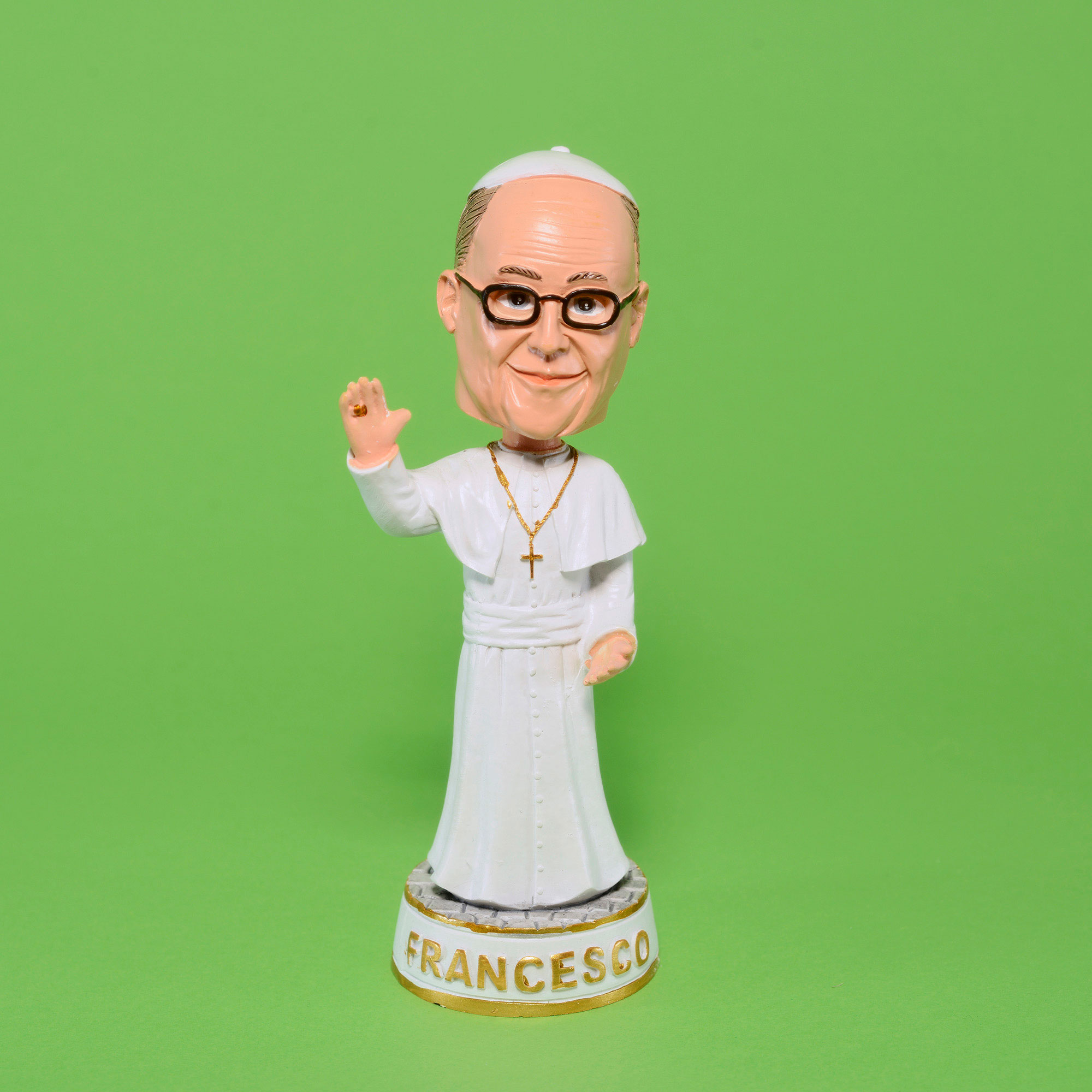 Pope Francis's moving head doll.

Price : 10 €